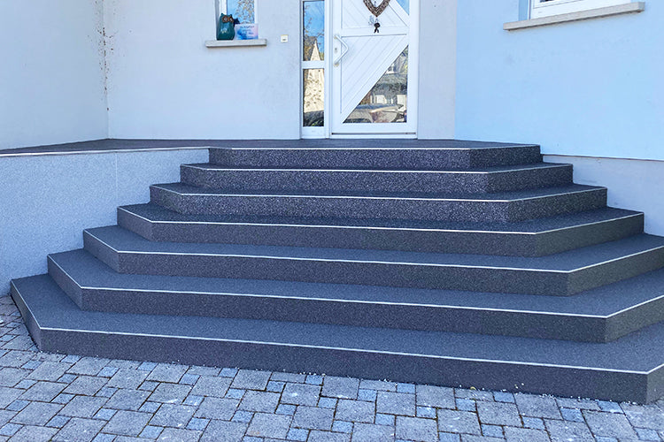 Kivivaiba paigaldamine trepile.